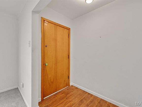 3rd image of 222 Wooster Dr