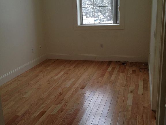 2nd image of 8 Lincoln St APT 106