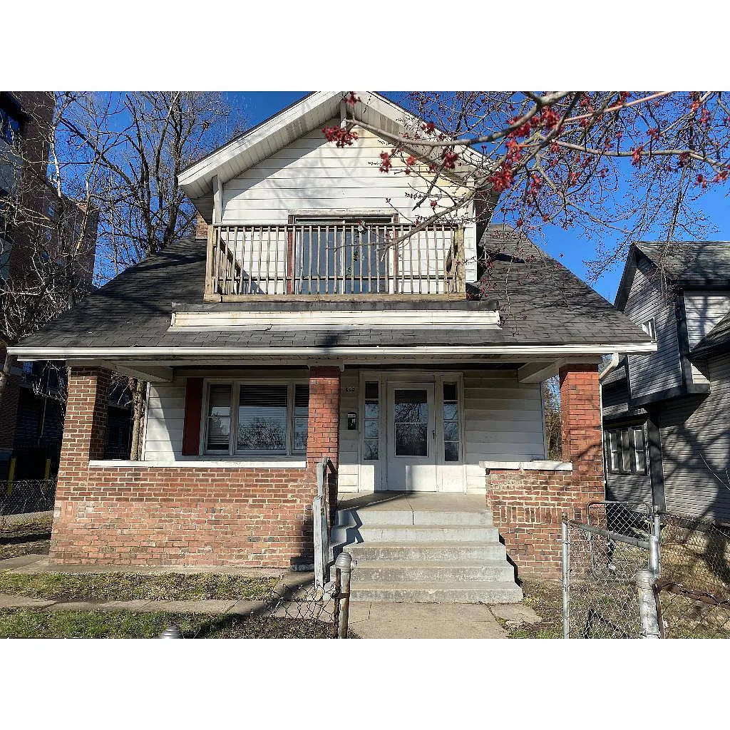 518 N Lasalle St photo 1