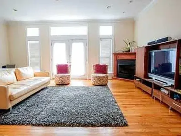 1919 E Broad St, Richmond, VA 23223