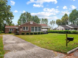 113 Woodside Rd, Greenville, NC 27834