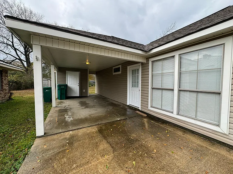 4160 Nelson St — Photo 15