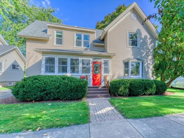 417 State St, Batavia, IL 60510