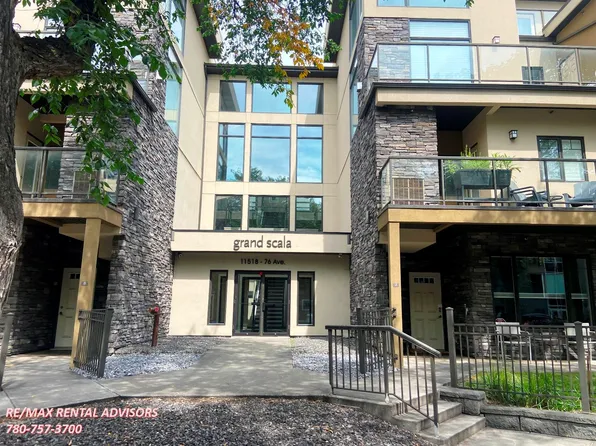 11518 76th Ave NW #28, Edmonton, AB T6G 0K7