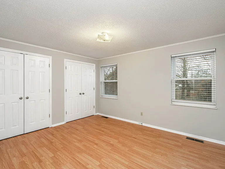 302 Wakefield Rd #A — Photo 10
