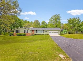 6838 Squaw Prairie Rd, Belvidere, IL 61008