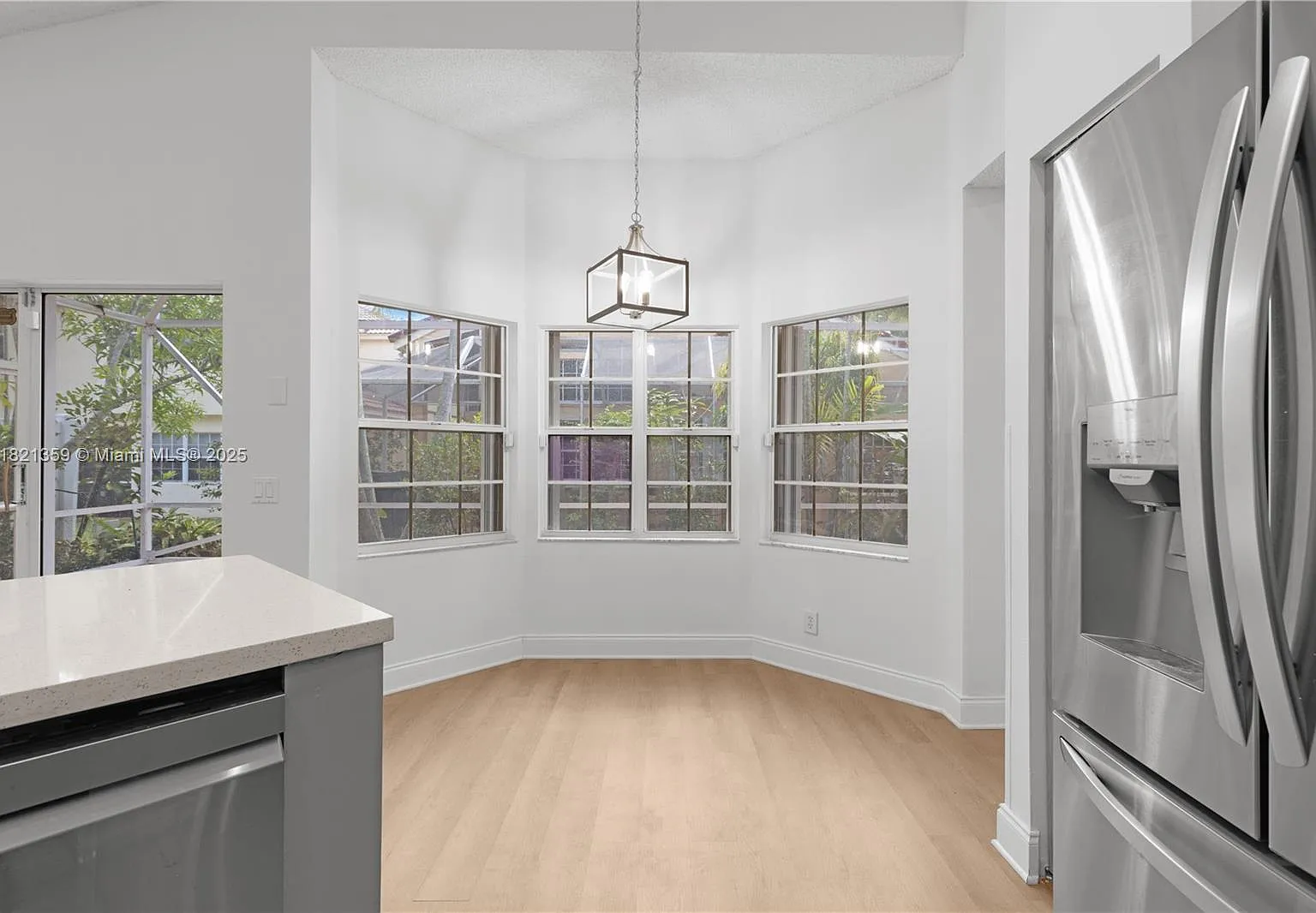 3 bed, 1777 sqft, $4,200 — Photo 4