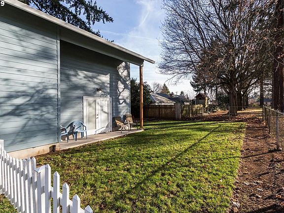 3rd image of 7226 N Westanna Ave #B