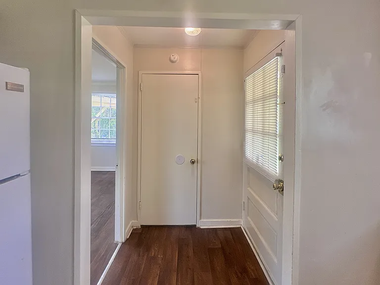 1604 Garland Pl — Photo 9