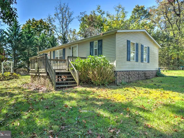 255 Rainbow Ridge Ln, Bentonville, VA 22610