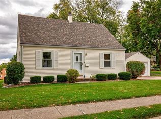 7106 Maryland Dr, Urbandale, IA 50322