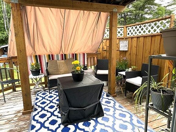 5th image of 2 Marcia Ln