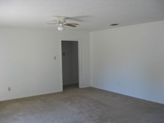 5th image of 906 Sublett Ave