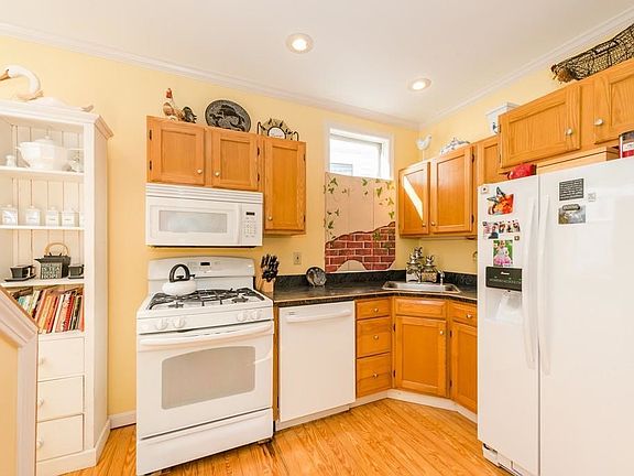 2nd image of 169 Merrimac St APT 1