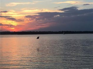 21005 Island Forest Dr, Cornelius, NC 28031