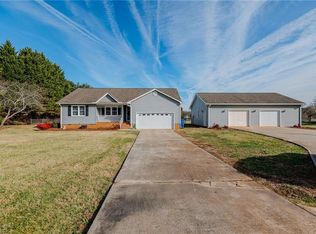 2021 Whitt Hunt Rd, Pleasant Garden, NC 27313