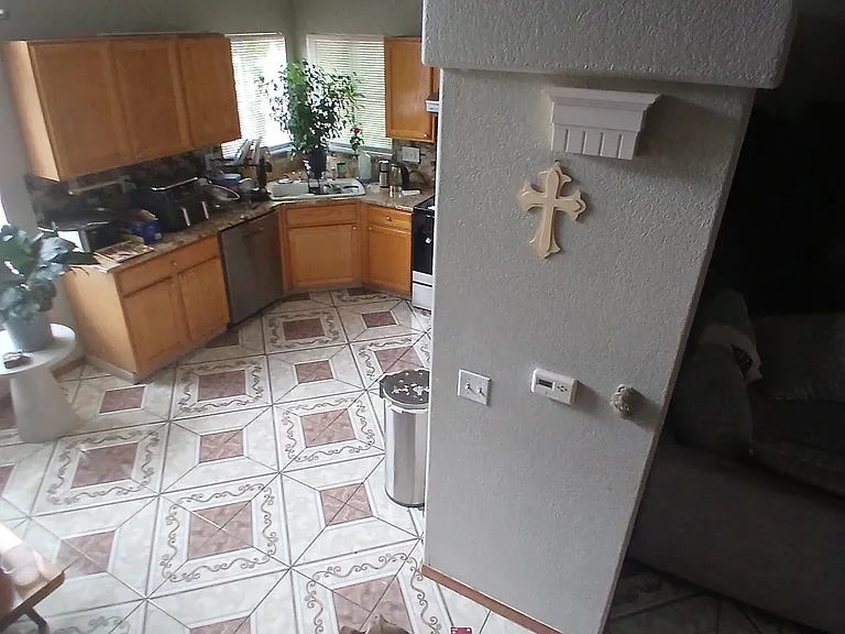 1201 S Akron Way — Photo 24