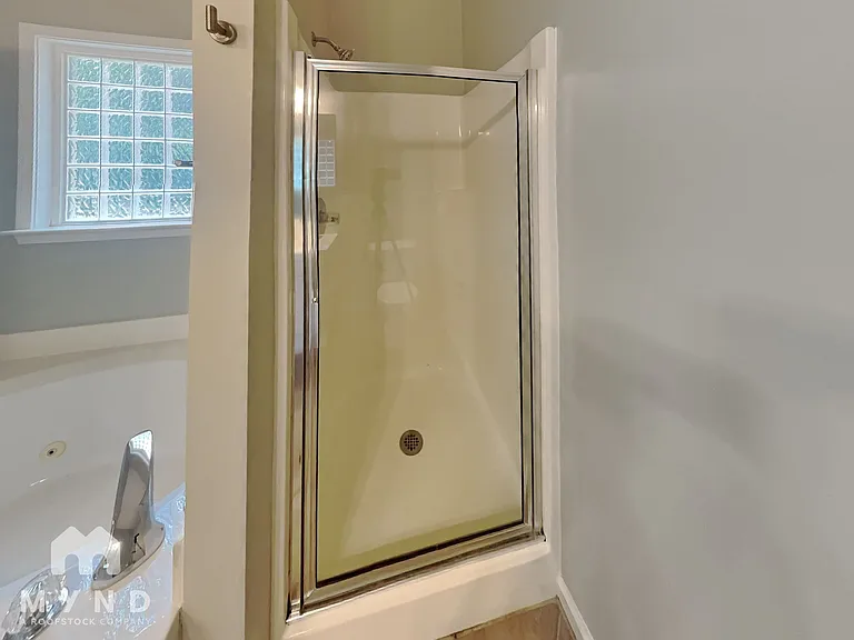 325 Shelby Forest Dr — Photo 14