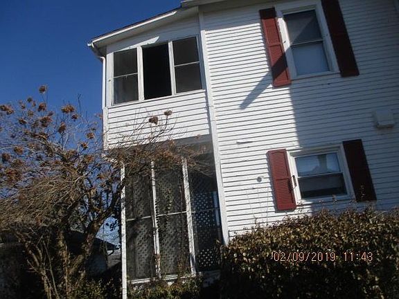 3rd image of 153 Portsmouth St