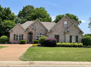 380 Oakleigh Dr, Dyersburg, TN 38024