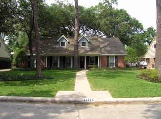 12714 Cobblestone Dr, Houston, TX 77024