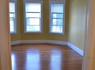 23 Elm St, Brookline, MA 02445