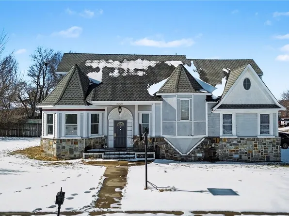 3200 Kennesaw St, Springdale, AR 72764