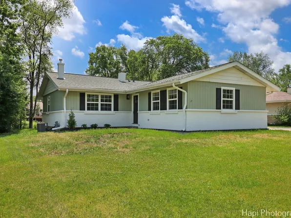 26097 W Channel Ave, Antioch, IL 60002