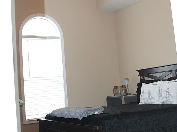 5th image of 120 Waterford Way