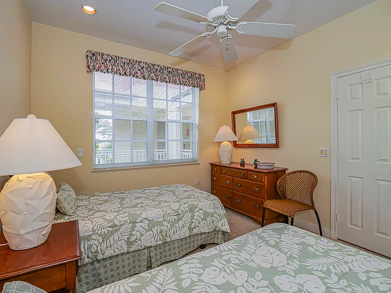 5225 E Harbor Village Dr #303 — Photo 9