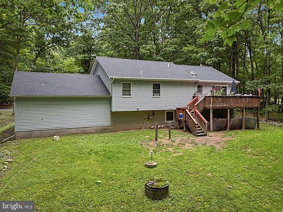 3rd image of 2145 Sassafras Ln