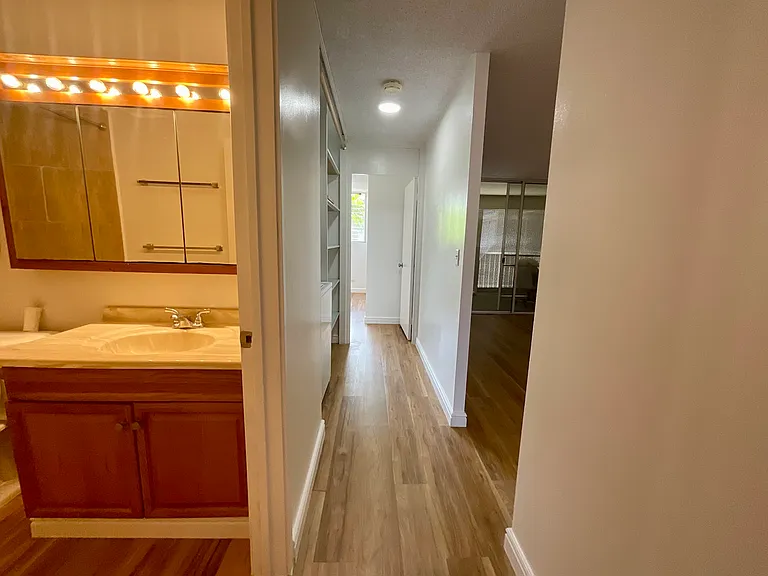 1634 Nuuanu Ave #207 — Photo 8