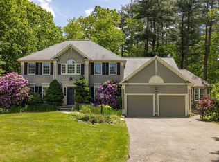 6 Rosemarie Ln, Georgetown, MA 01833