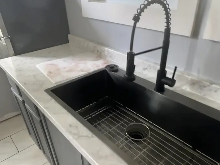 610 & 612 Cabell Dr — Photo 3