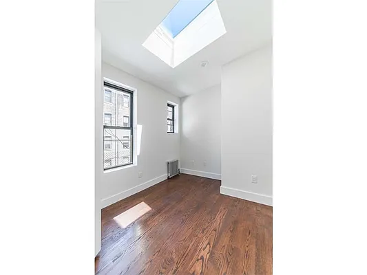 Rented by MNS | media 31