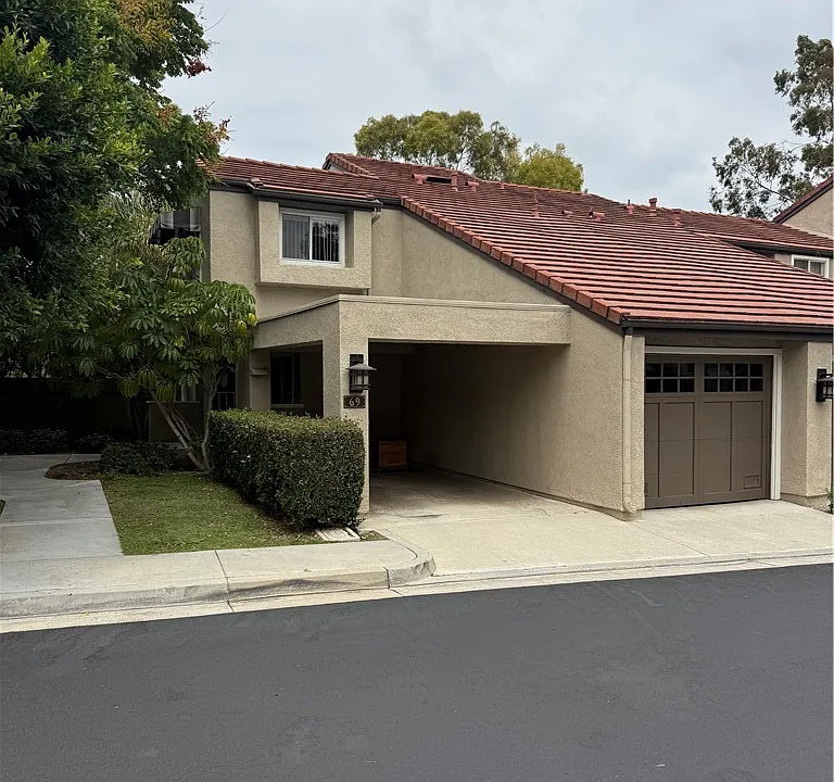 69 Stanford Ct