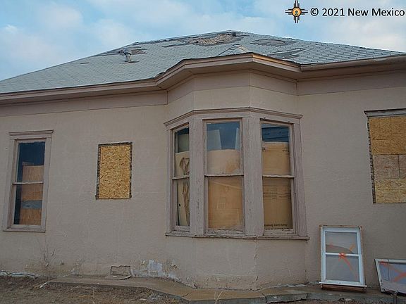 5th image of 612 Axtell St