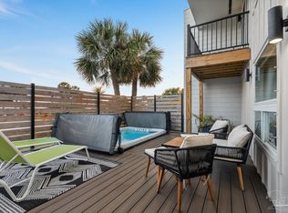 1664 Bulevar Menor, Pensacola Beach, FL 32561