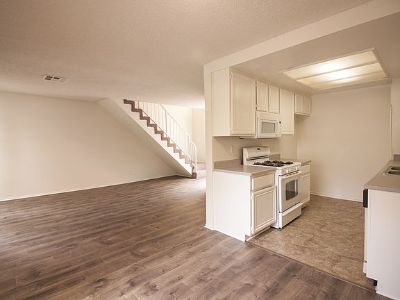 3rd image of 10934 Huston St #152