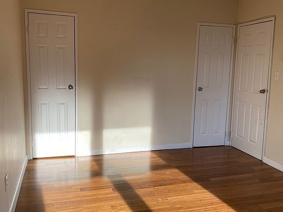 3rd image of 7 Benton Ct #E