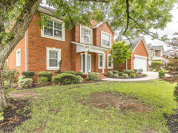 3rd image of 108 Cheshire Dr
