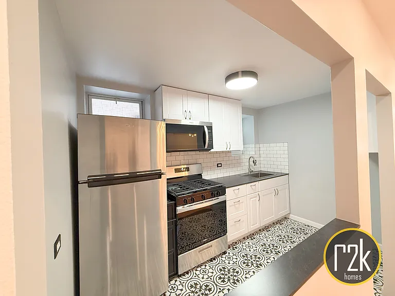 23-72 24th St #1C — Photo 17