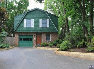 7 W Park Ave, Park Ridge, NJ 07656