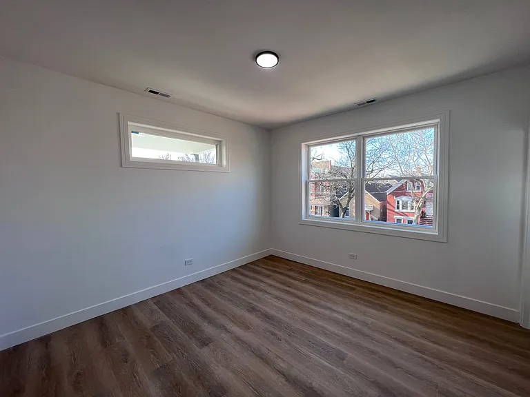 2711 W 18th St #2 — Photo 10