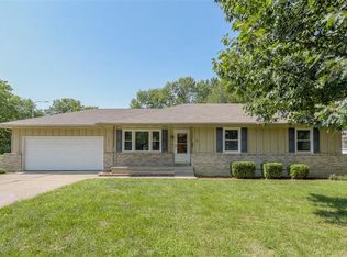 3832 S Haden Dr, Independence, MO 64055
