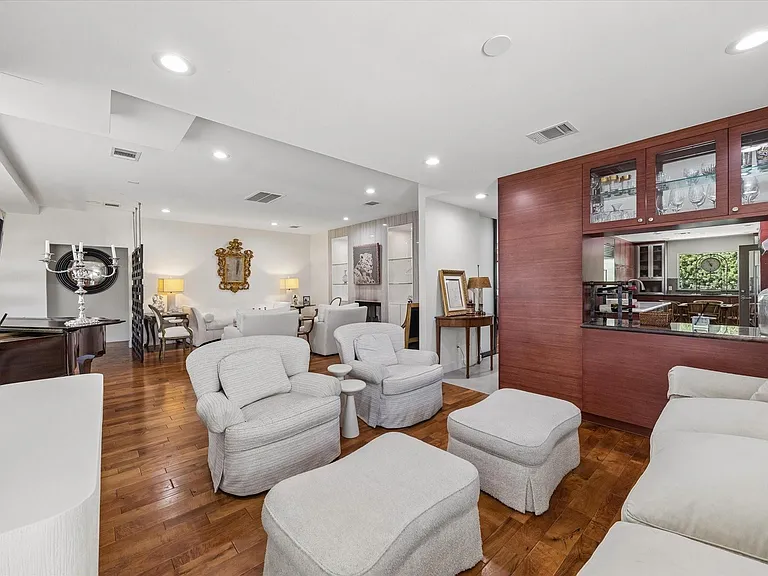 623 Pinehaven Dr — Photo 10
