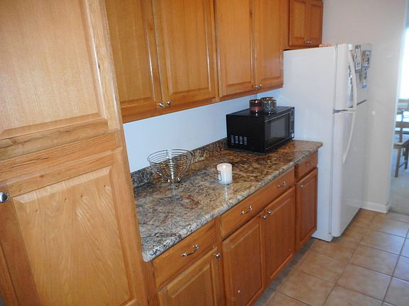 3rd image of 2800 Mitchell Dr APT 7