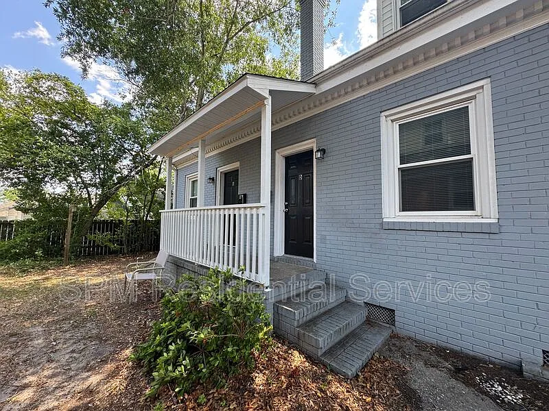 2 bed, 1.0 bath, $1,700 — Photo 2