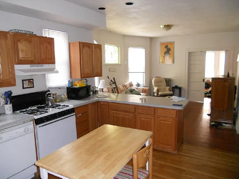 18 Greylock Rd #1 — Photo 4