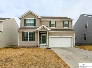 7389 N 89th St, Omaha, NE 68122